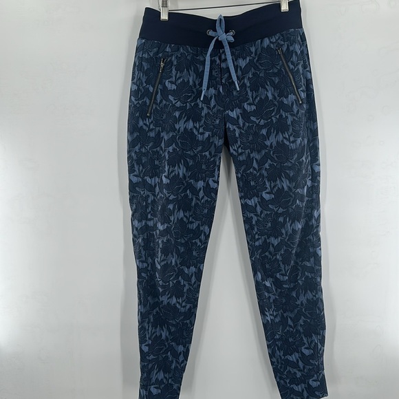 Athleta Trekkie North Jogger Ethereal Bloom Cottage 6T‎ - Picture 2 of 8